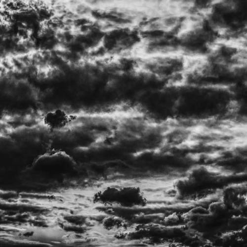 Misanthur : Black Clouds